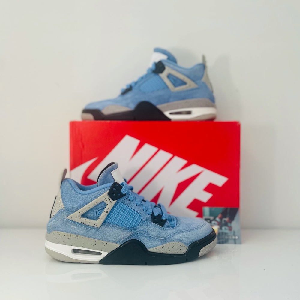 Nike Jordan 4 UNC